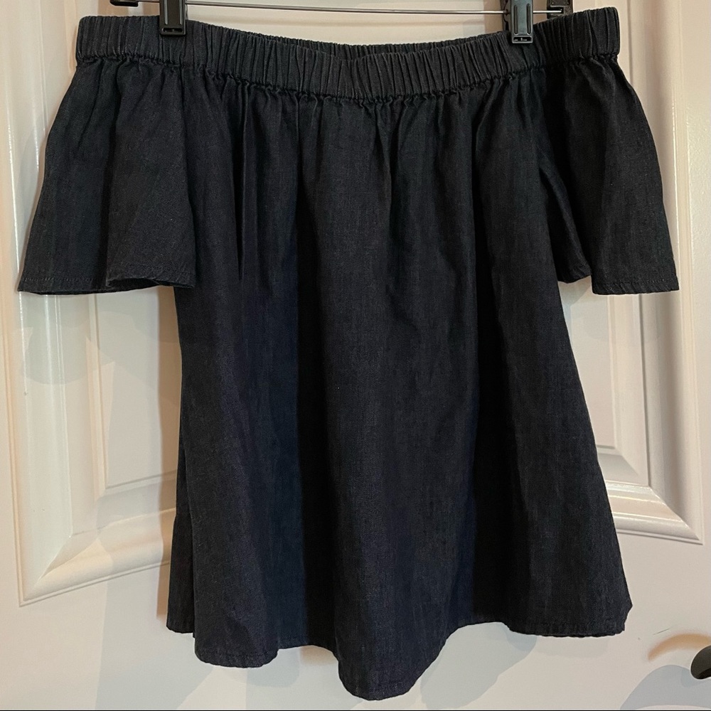 Lilya Denim Off the Shoulder Top (Small) - Picture 5 of 10